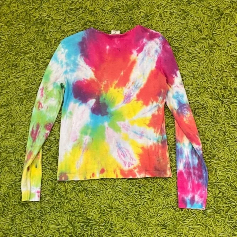 tie dye rainbow swirl long sleeve t-shirt